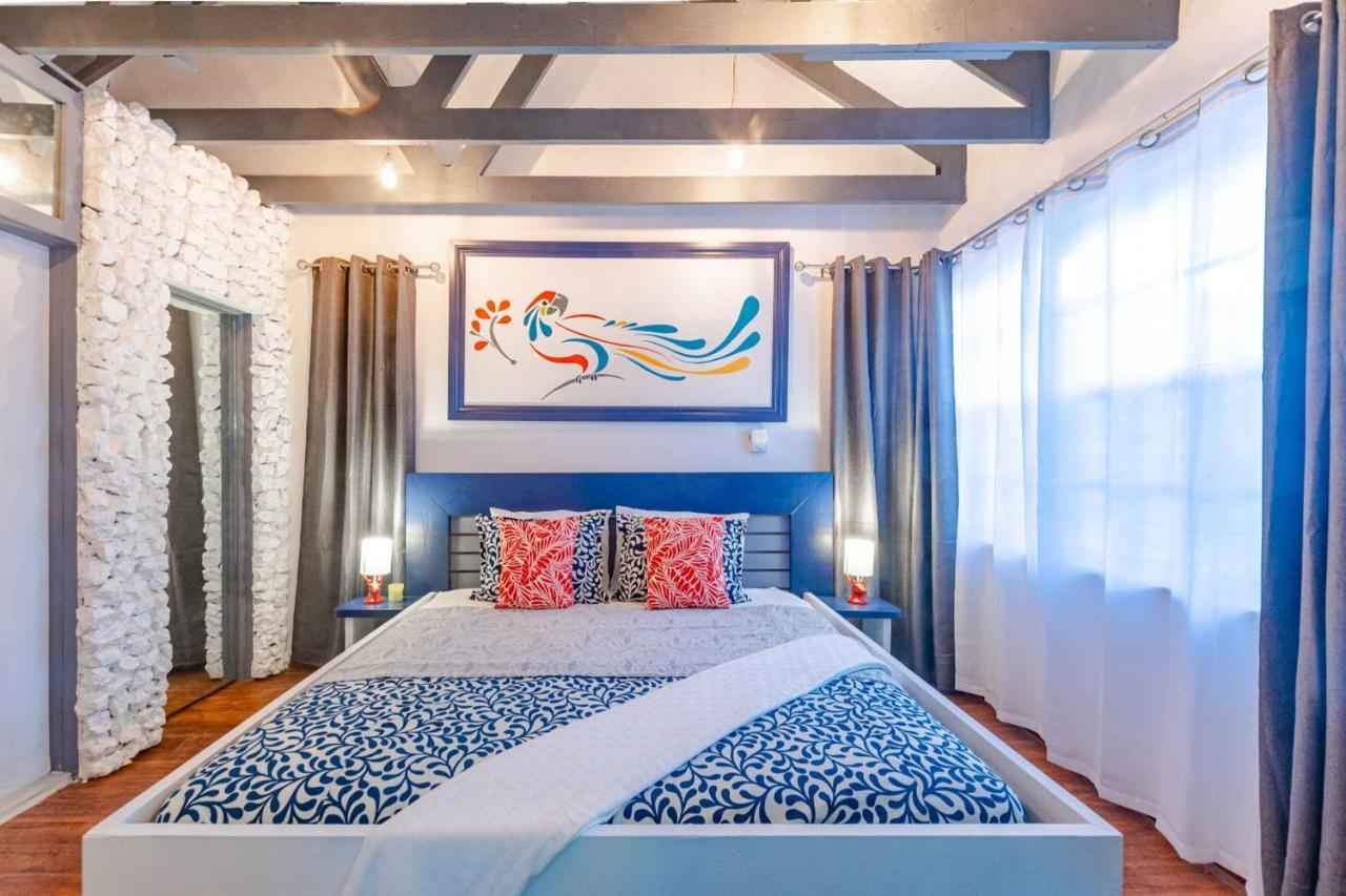 Viking Hill Oceanfront Hostel & Resort Nassau Exterior photo