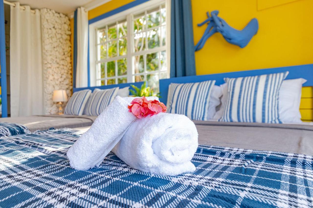 Viking Hill Oceanfront Hostel & Resort Nassau Exterior photo